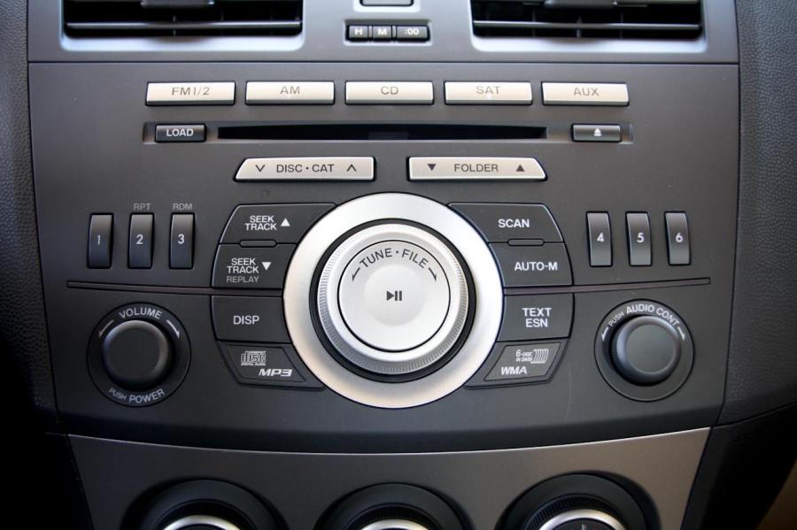  Mazda3 2010 года  (фото 20 из 59)